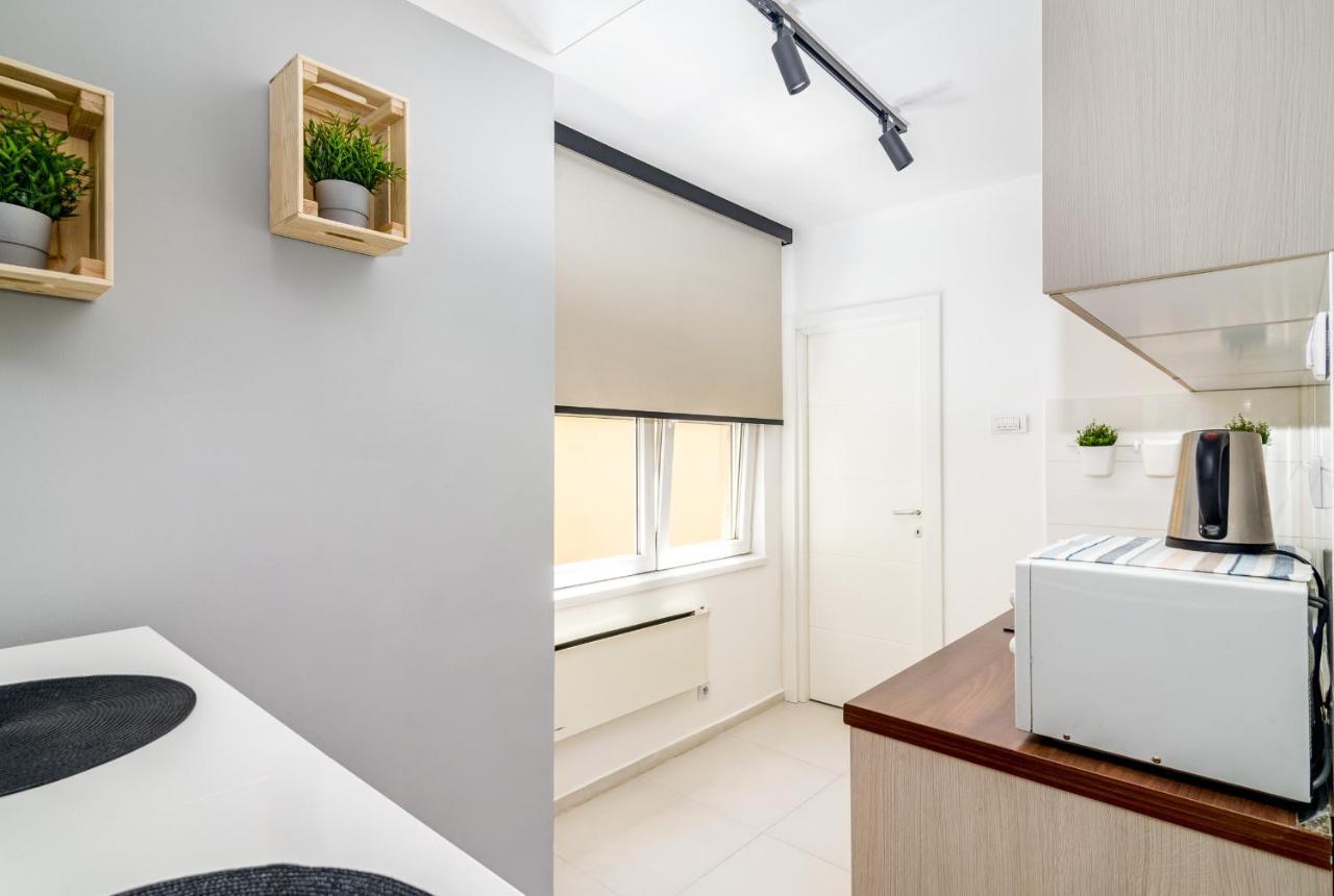 Apartment Enigma Belgrado Esterno foto