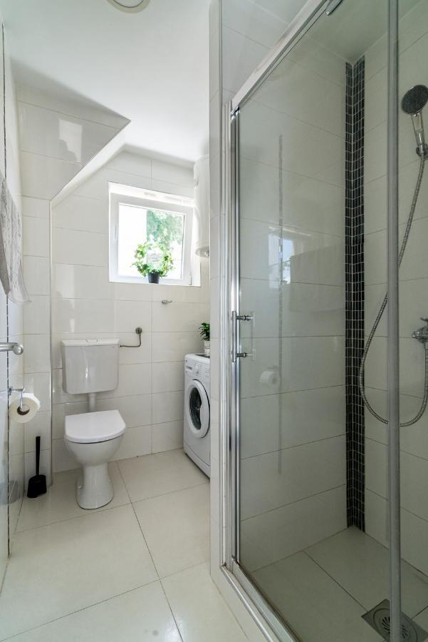 Apartment Enigma Belgrado Esterno foto
