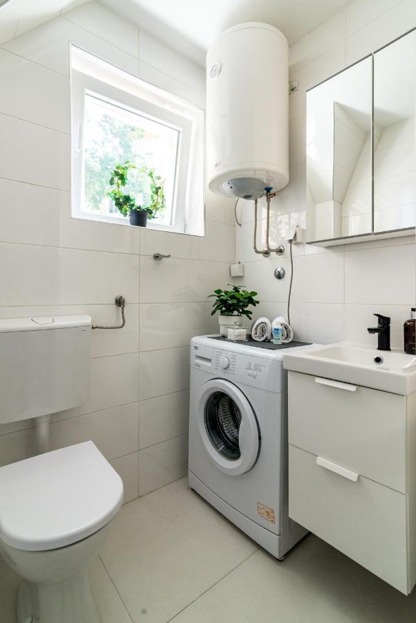 Apartment Enigma Belgrado Esterno foto
